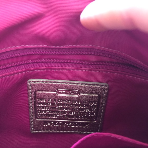 The perfect sized crossbody! - Picture 5 of 5